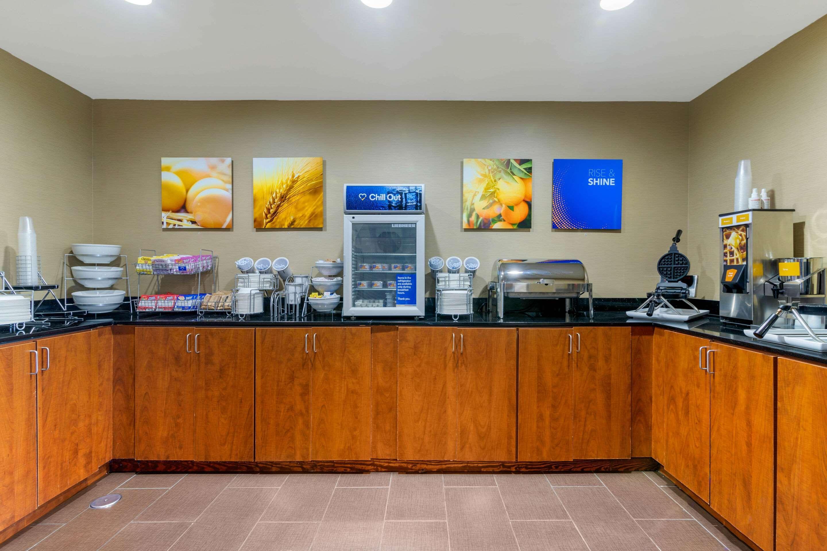 Comfort Inn & Suites Macon West Ngoại thất bức ảnh